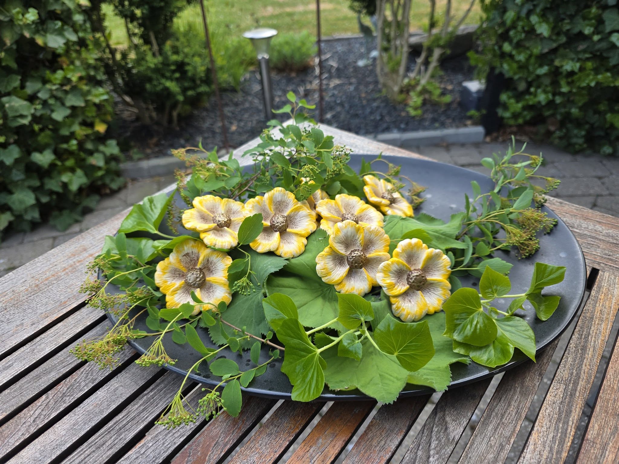 Gul blomst